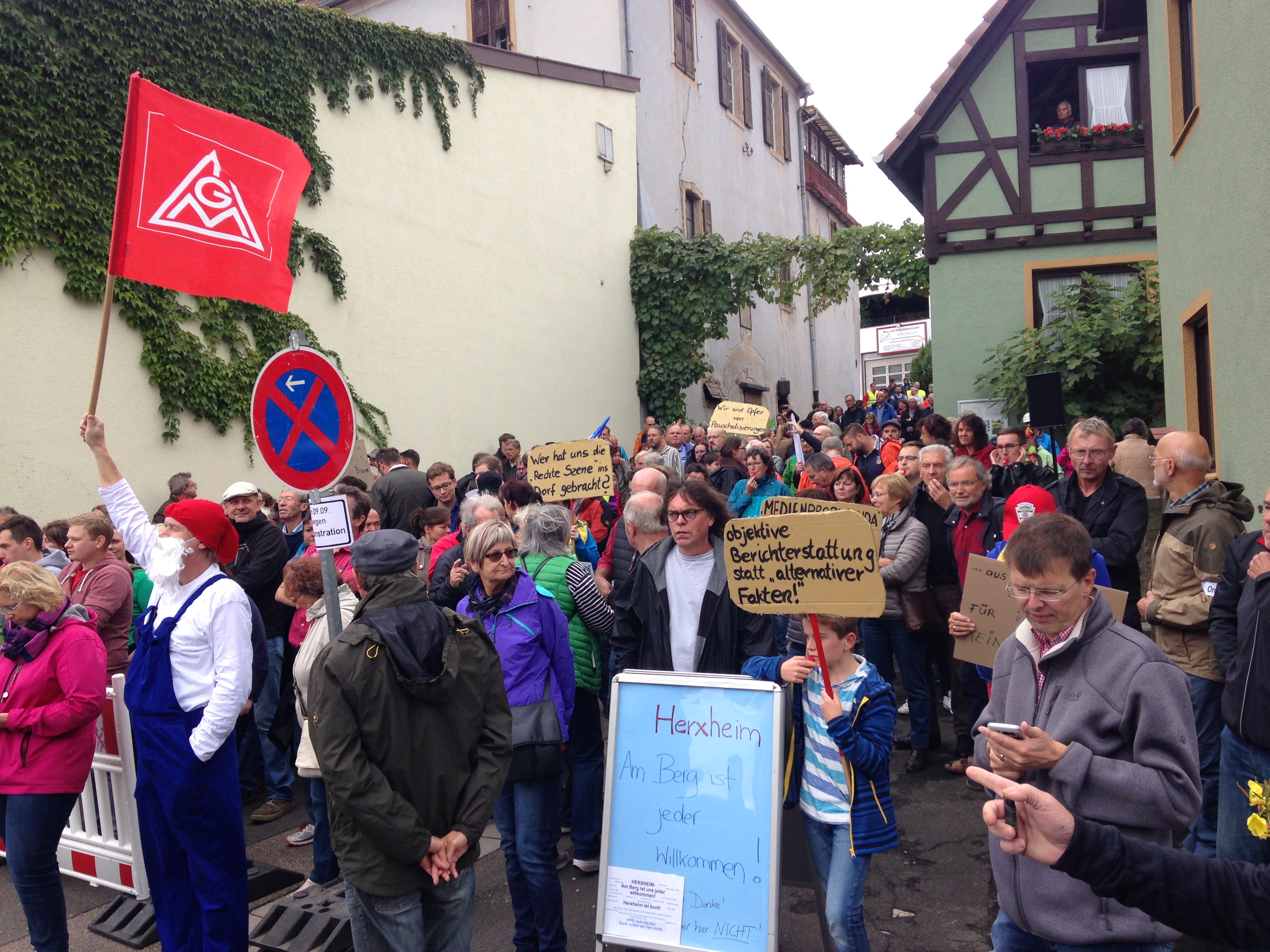 Herxheim Demo Radio Regenbogen