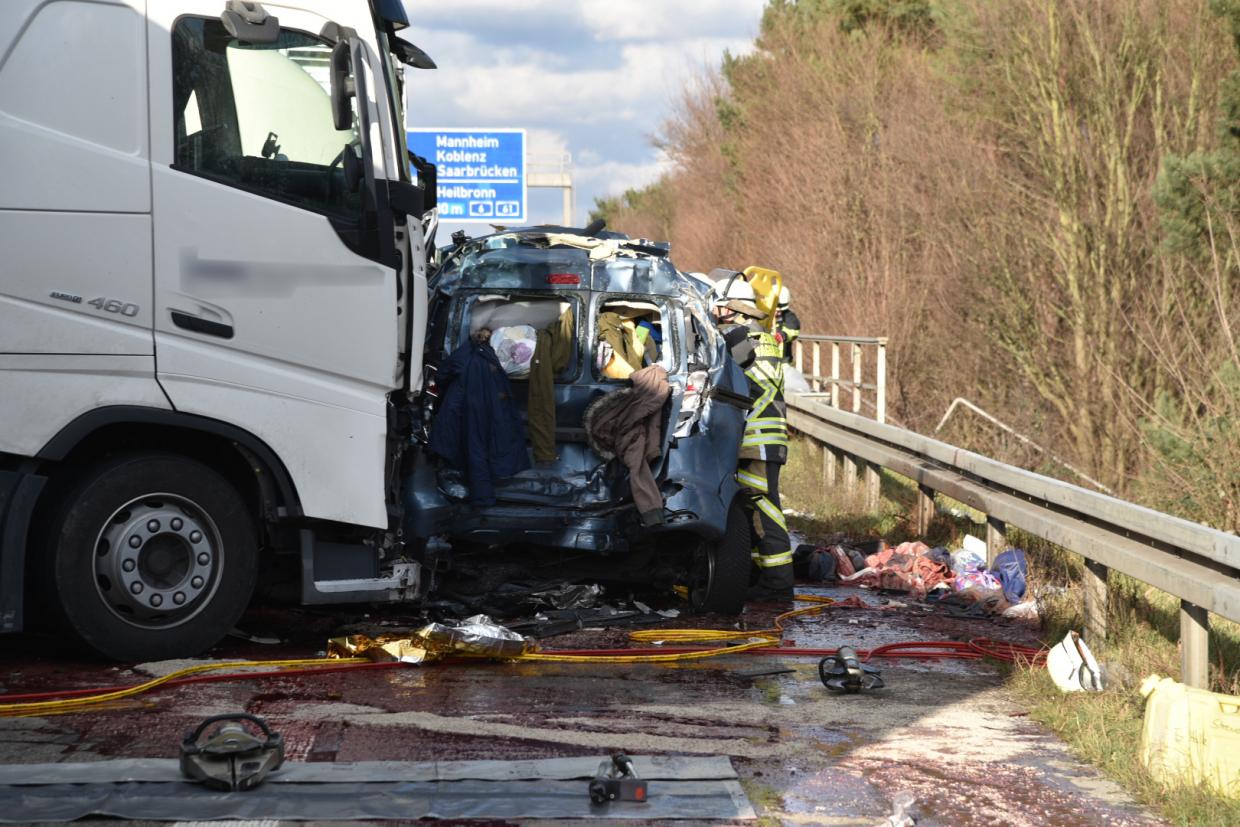 Vollsperrung Der A5 Nach Schwerem Unfall | Radio Regenbogen