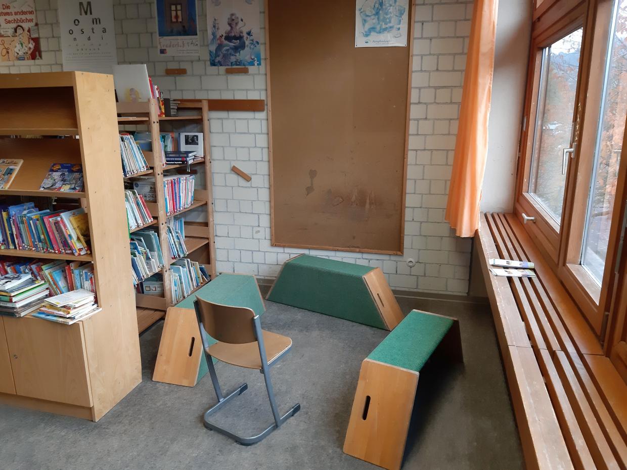 Calw: Seeäckerschule braucht Möbel für Schülerlounge - Regenbogen