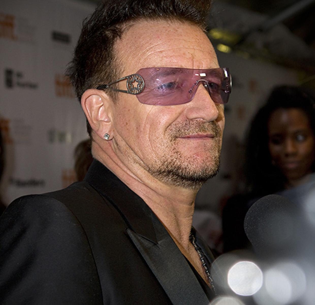 Bono hat sich schwerer verletzt, als gedacht | Radio Regenbogen