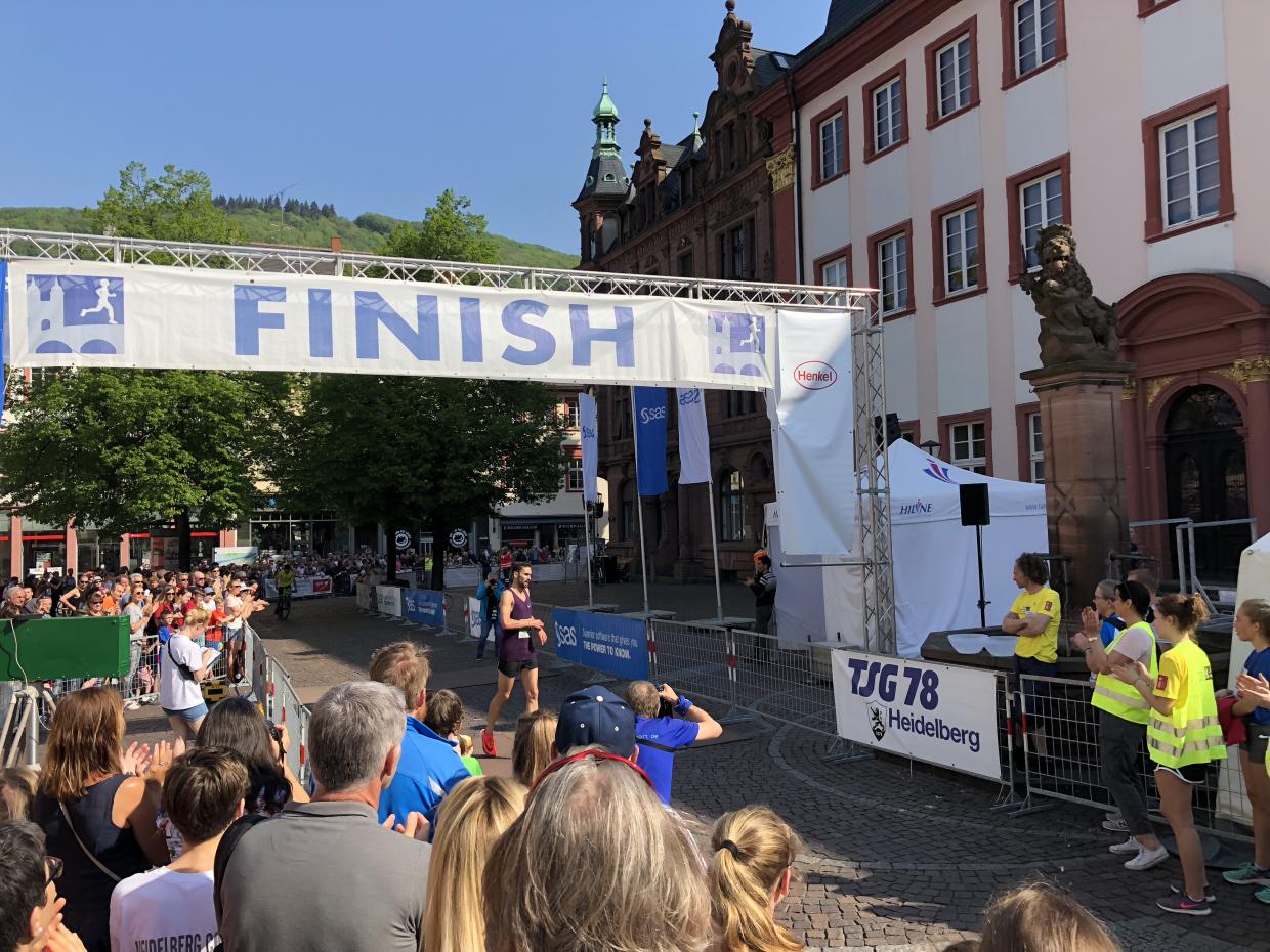 Jochen Uhrig gewinnt Heidelberger Halbmarathon Radio