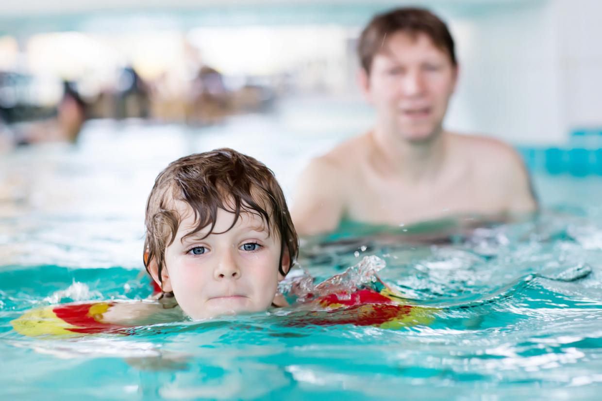 So viel Urin befindet sich im Schwimmbad | Radio Regenbogen