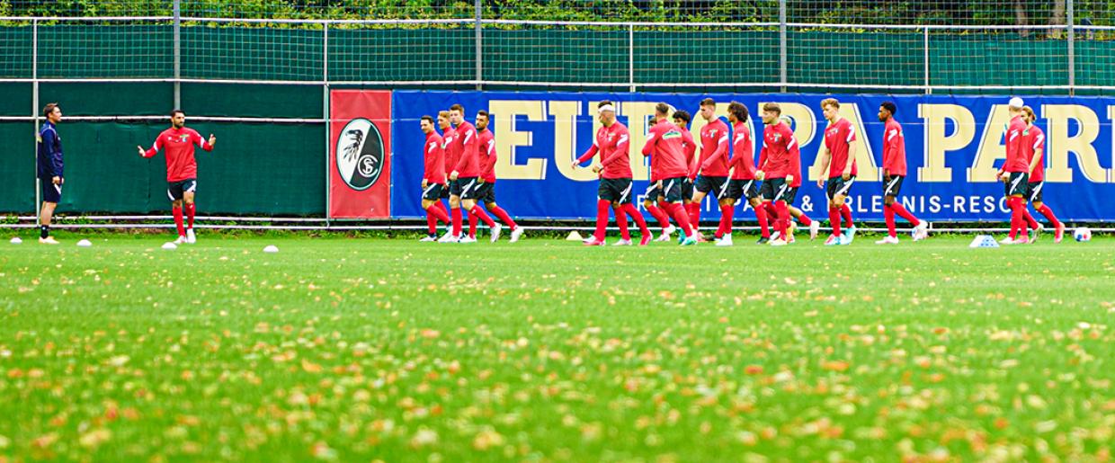 Trainingsauftakt beim SC Freiburg Radio Regenbogen