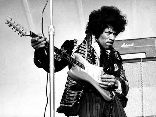 Jimi_Hendrix_1967_uncropped.jpg Jimi_Hendrix_1967_uncropped.jpg