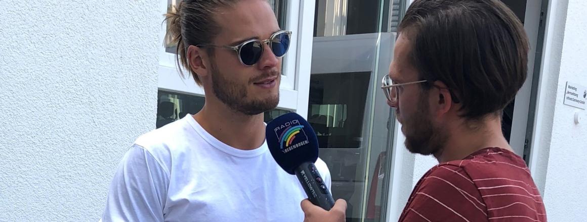 Im Badezimmer Braucht Er Nicht So Lange Radio Regenbogen