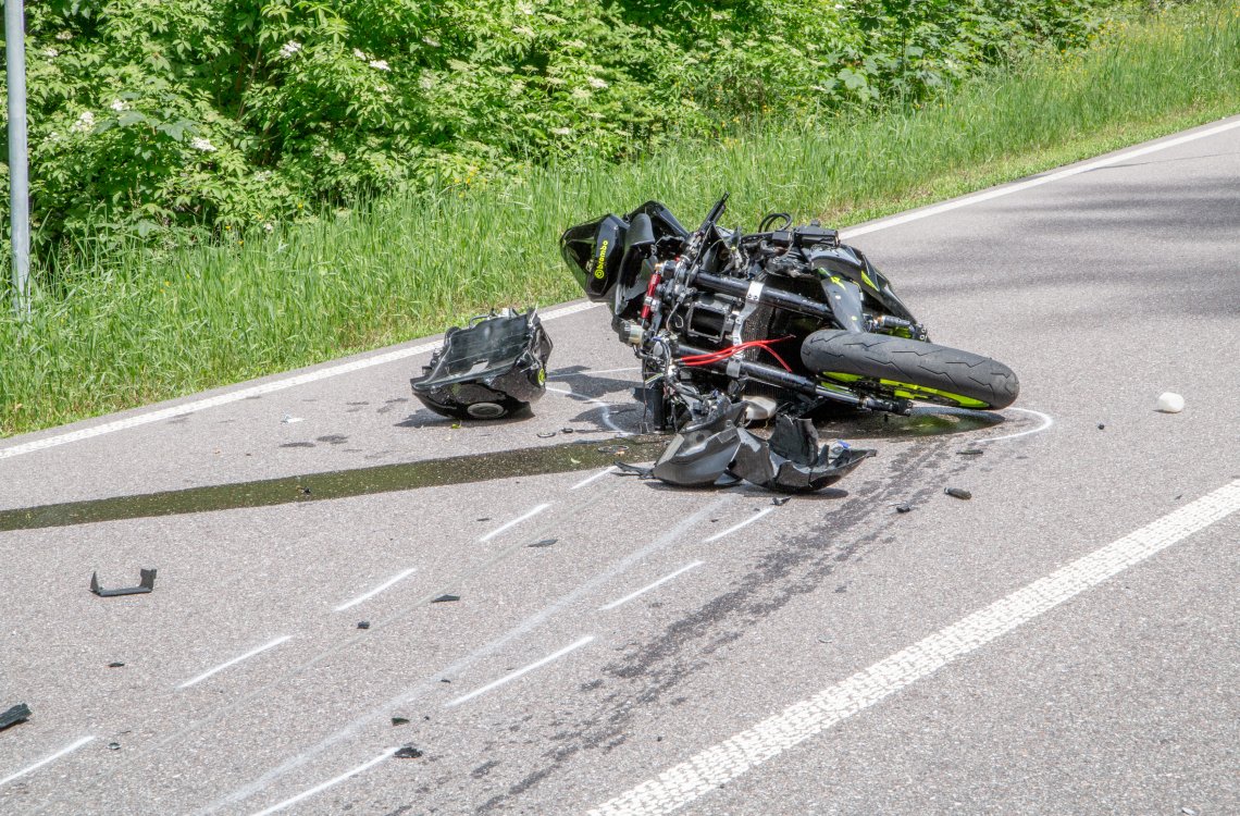 Tödlicher Motorradunfall auf der B500 Radio Regenbogen